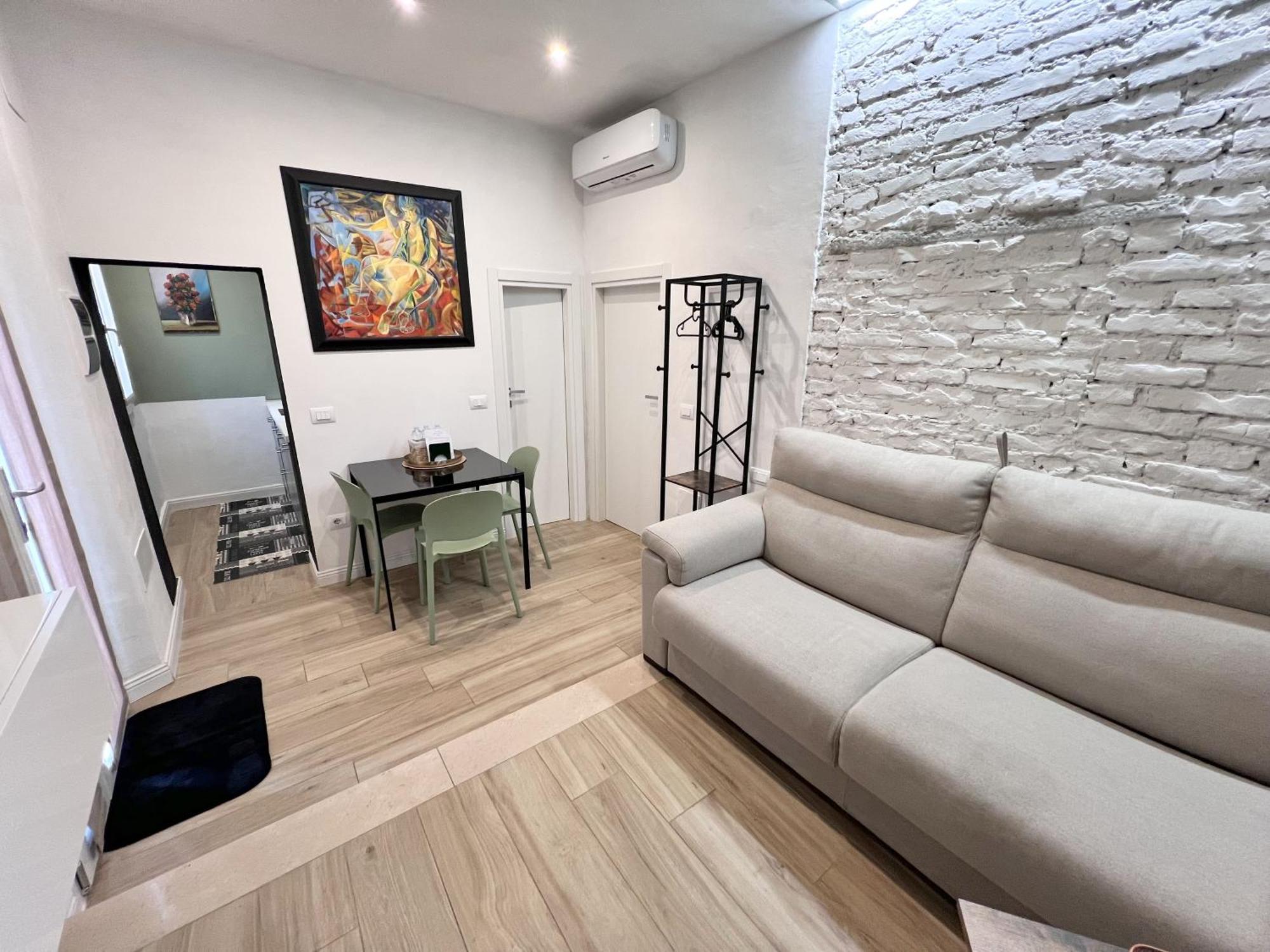 פראטו Home Cavour Prato מראה חיצוני תמונה